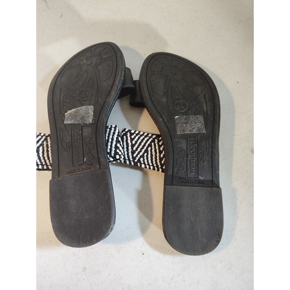 West Loop Women's Sandals Black Size Small 5/6 Beach Pool Sandals Shoes (1083)
